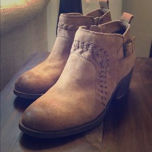 Ankle boots with buckle and braid detail